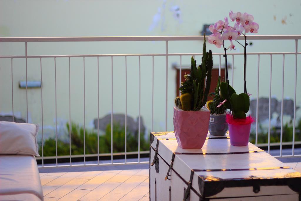 Palazzo San Vincenzo Bed & Breakfast Naples Exterior photo